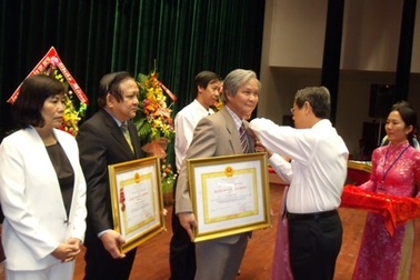 Hi hữu chuyện Sở Y tế làm văn bản giữ chức cho PGĐ