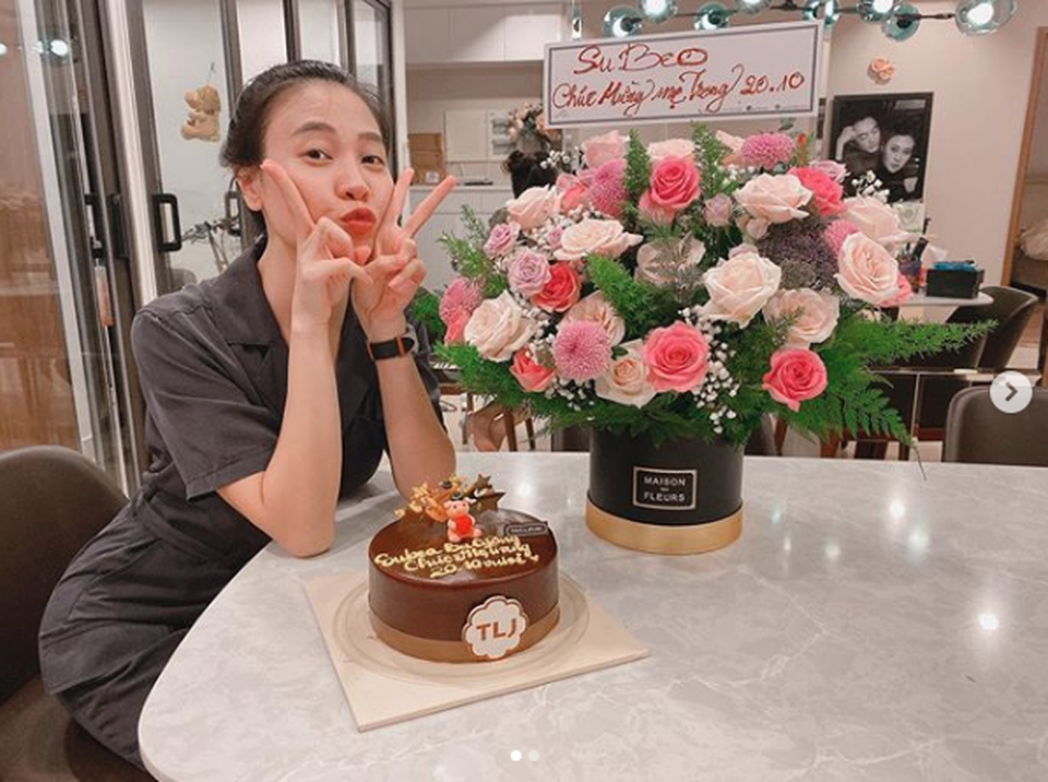 Cường Đôla và chân dài xứ Lạng ra sao sau đám cưới ngập siêu xe? - 6 Cường Đôla và chân dài xứ Lạng ra sao sau đám cưới ngập siêu xe? - 6