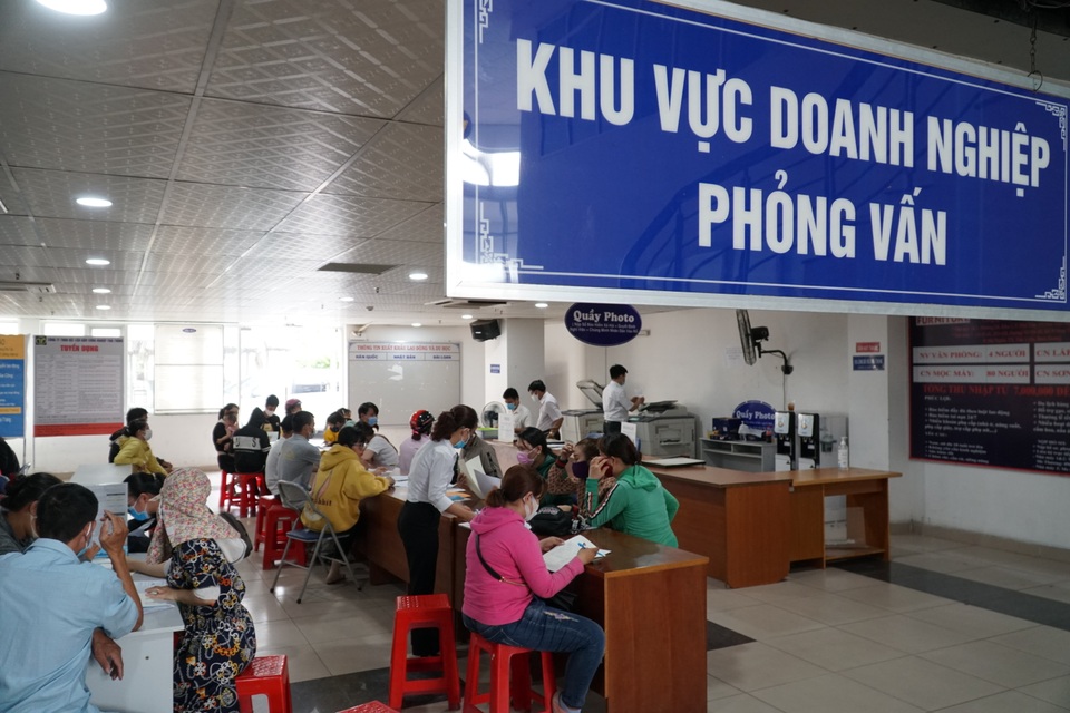 Bình Dương: Hơn 20.000 công nhân nhận trợ cấp thất nghiệp sau dịch Covid-19 - 5 Bình Dương: Hơn 20.000 công nhân nhận trợ cấp thất nghiệp sau dịch Covid-19 - 5