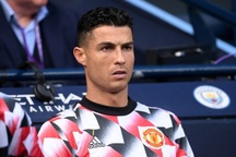 Báo giới Anh khẳng định C.Ronaldo sẽ rời Man Utd vào đầu năm 2023