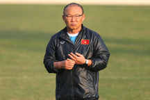 HLV Park yêu cầu tuyển Việt Nam đi giày đinh sắt ở trận gặp Malaysia