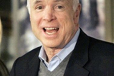 John McCain giành tấm vé đề cử của đảng Cộng hoà 