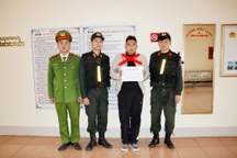 Mâu thuẫn trong lúc ăn nhậu, gã trai dùng dao đâm bạn tử vong