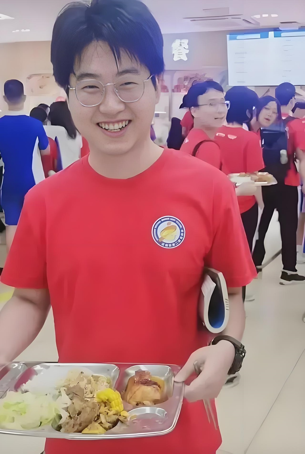 Chàng trai bị bắt cóc năm 4 tuổi, sống lưu lạc 14 năm, đã đỗ đại học - 1 Chàng trai bị bắt cóc năm 4 tuổi, sống lưu lạc 14 năm, đã đỗ đại học - 1