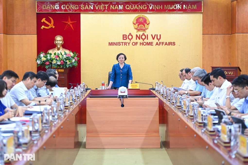 Bộ Nội vụ áp KPI cho cán bộ, công chức với tinh thần có vào, có ra - 2 Bộ Nội vụ áp KPI cho cán bộ, công chức với tinh thần có vào, có ra - 2