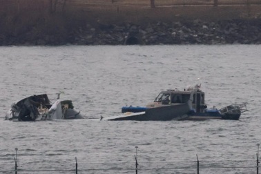 Nhiệm vụ đặc biệt của trực thăng quân sự va chạm với máy bay Mỹ