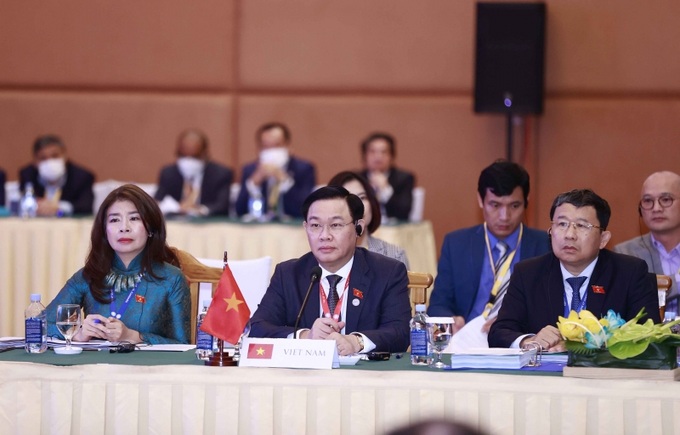 Chủ tịch Quốc hội Vương Đình Huệ cùng Đoàn đại biểu cấp cao Quốc hội Việt Nam tại Đại hội đồng AIPA lần thứ 43 vào năm 2022