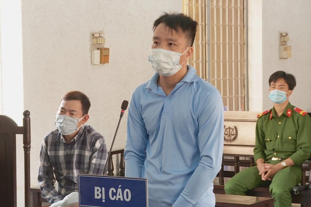 Lĩnh 20 năm tù do đâm chết bạn nhậu xin bỏ cuộc về chăm vợ sắp sinh - 1 Lĩnh 20 năm tù do đâm chết bạn nhậu xin bỏ cuộc về chăm vợ sắp sinh - 1