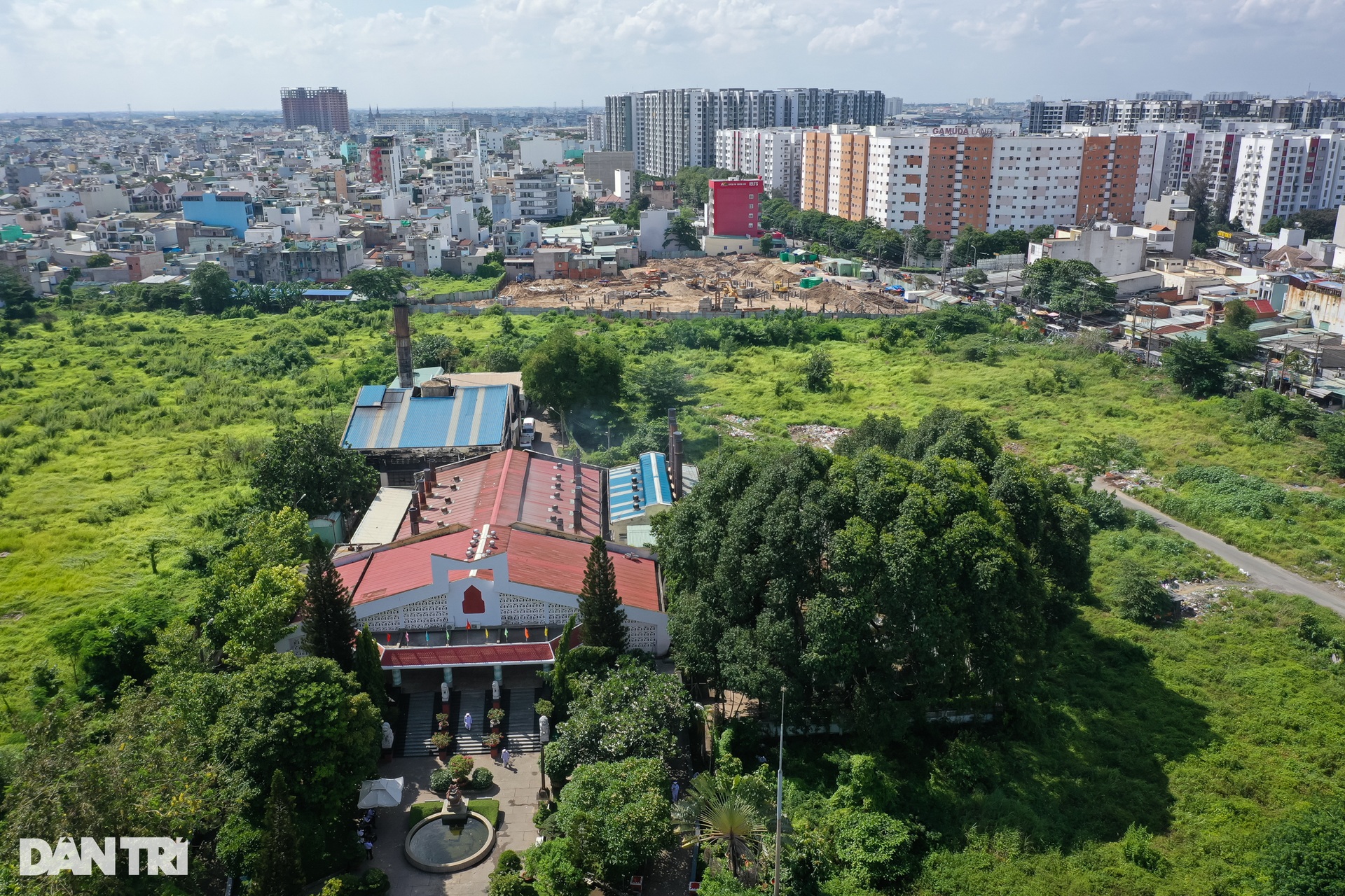 Mảnh đất mồ mả lớn nhất TPHCM sắp được hồi sinh - 10 Mảnh đất mồ mả lớn nhất TPHCM sắp được hồi sinh - 10