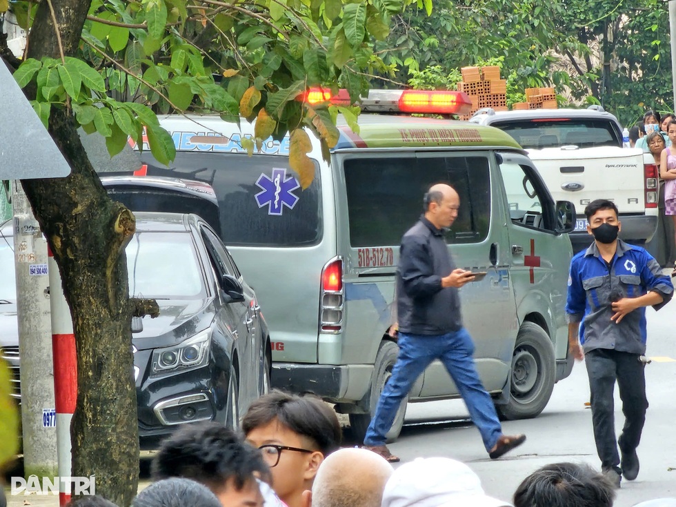 Thi thể cô gái trong cốp ô tô ở TPHCM: Người mẹ 2 lần cố mở cốp xe - 1
