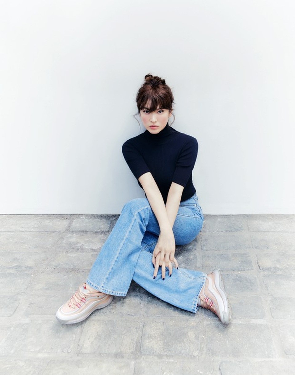 Hậu ly hôn: Song Hye Kyo sống an yên, gia đình Song Joong Ki lạnh nhạt - 14 Hậu ly hôn: Song Hye Kyo sống an yên, gia đình Song Joong Ki lạnh nhạt - 14