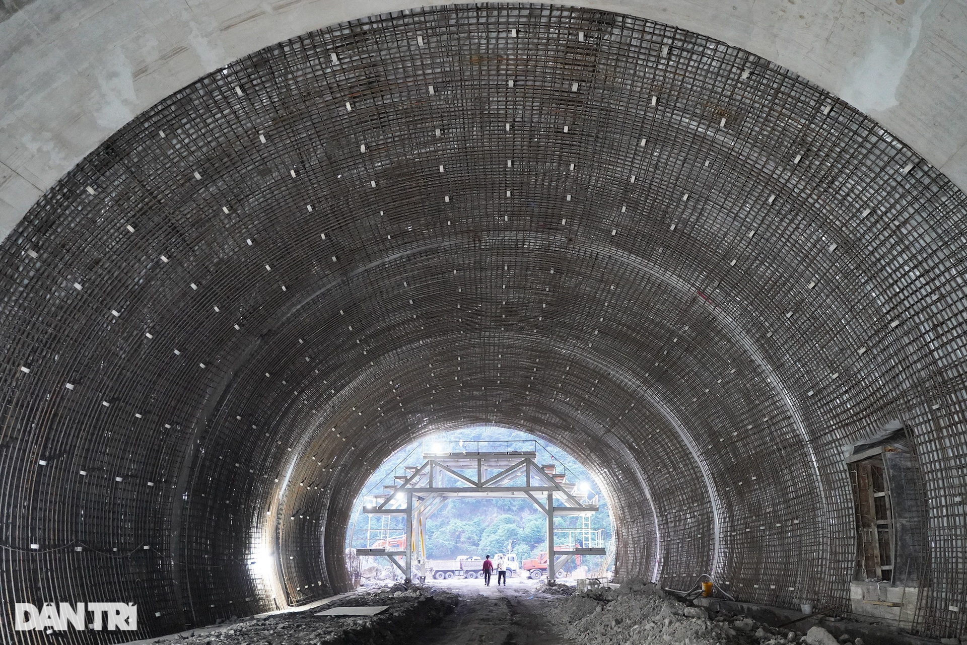 Bên trong đại công trường xây dựng hầm bao biển lớn nhất Việt Nam - 5 Bên trong đại công trường xây dựng hầm bao biển lớn nhất Việt Nam - 5