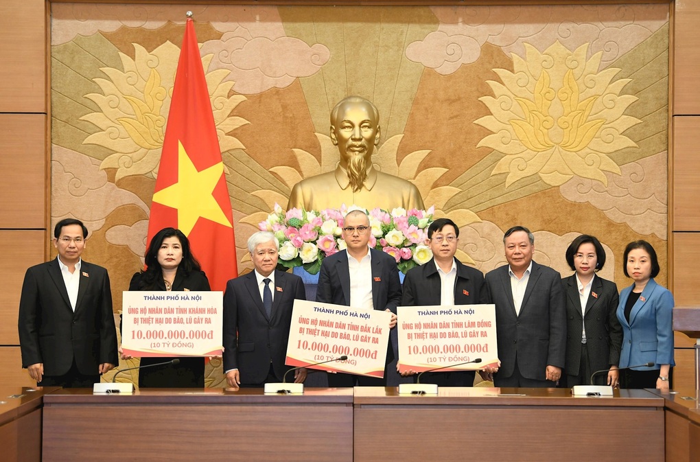 Hà Nội tiếp tục hỗ trợ tỉnh Gia Lai 200 tỷ đồng khắc phục hậu quả mưa lũ - 1 Hà Nội tiếp tục hỗ trợ tỉnh Gia Lai 200 tỷ đồng khắc phục hậu quả mưa lũ - 1