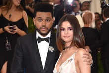 The Weeknd: Chàng Ca Sĩ Tài Năng Từng Hò Hẹn Selena Gomez, Bella Hadid |  Báo Dân Trí