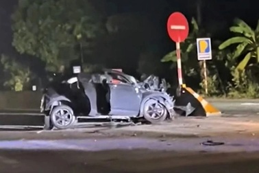 Thầy giáo cùng con gái tử vong sau vụ tai nạn liên hoàn