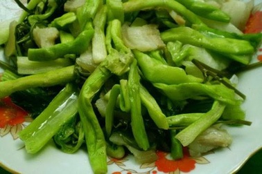 Hà thành ăn lạ: Bèo tây thành đặc sản