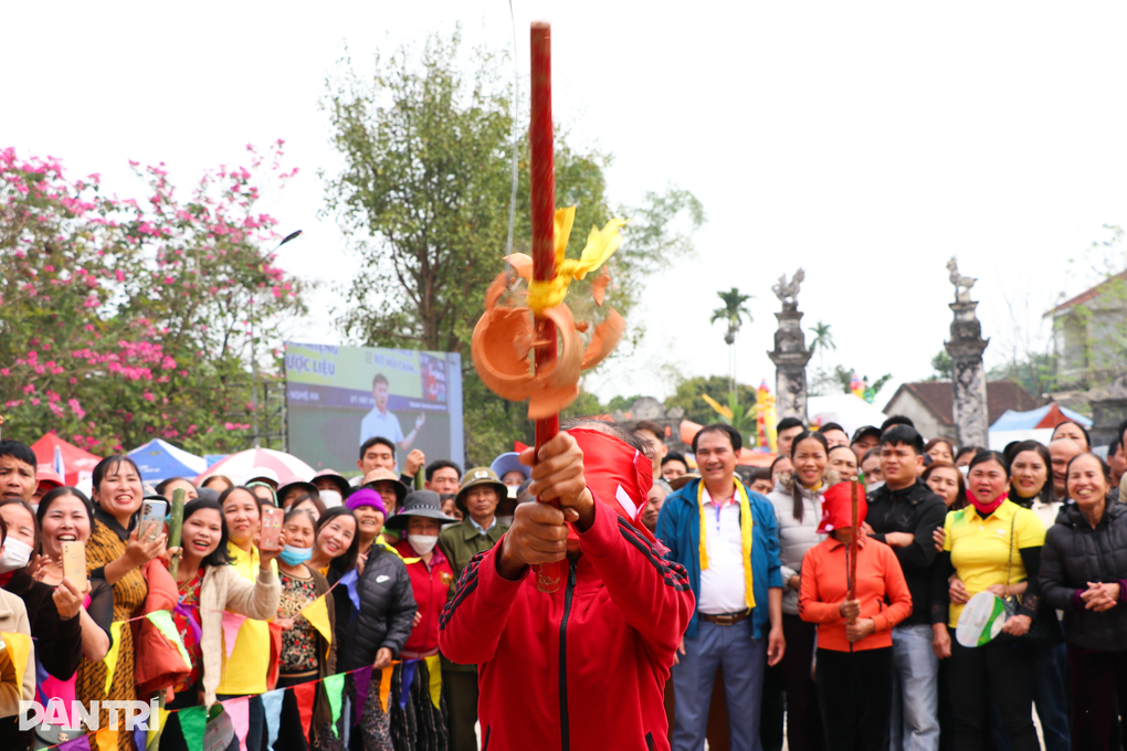 Cười nghiêng ngả với màn thi niêu ơi ở lại, chị đi nhé - 10