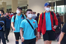 Đội tuyển Việt Nam phải hủy buổi tập đầu tiên tại Indonesia