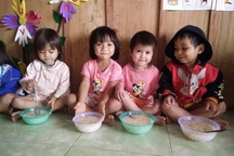 Chùm ảnh: Học sinh vùng cao trong cái lạnh tê tái