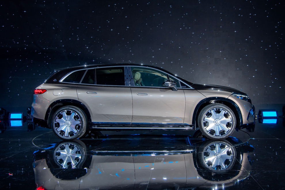 SUV thuần điện Mercedes-Maybach giá 7,6 tỷ đồng có gì để thu hút khách Việt - 14 SUV thuần điện Mercedes-Maybach giá 7,6 tỷ đồng có gì để thu hút khách Việt - 14