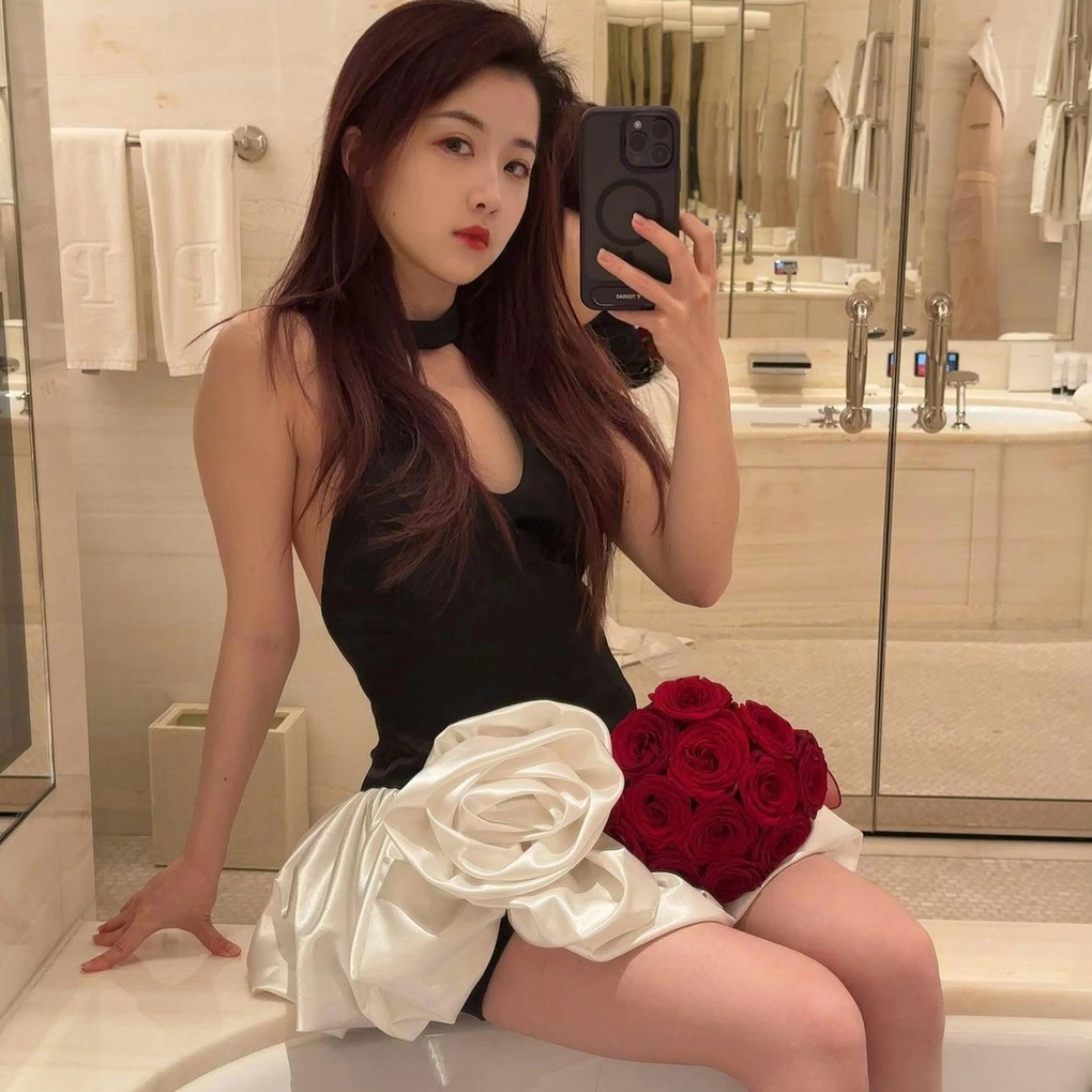Nữ thần toán học bị nghi ngờ và chỉ trích vì quá xinh đẹp - 1 Nữ thần toán học bị nghi ngờ và chỉ trích vì quá xinh đẹp - 1
