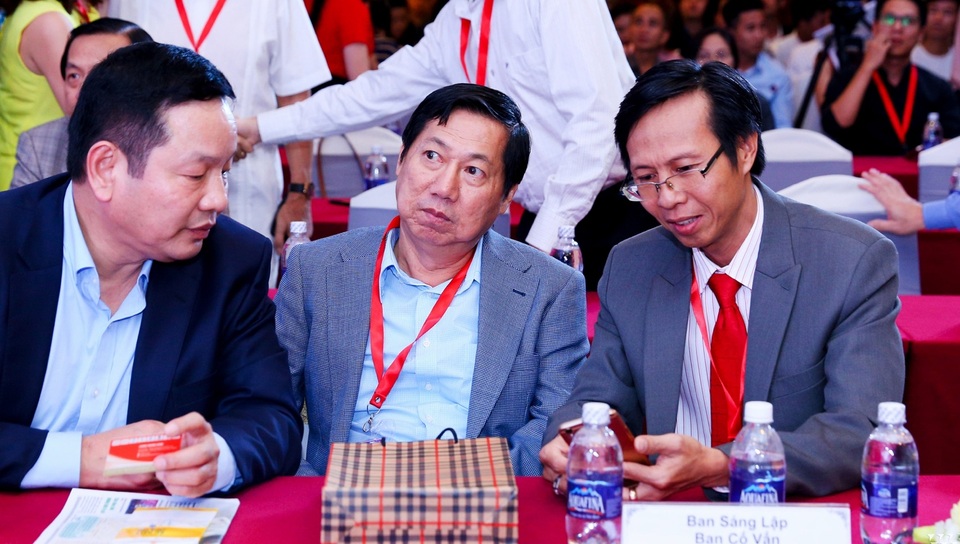 Nhà báo Lương Hoàng Hưng – Người tiếp lửa cho cộng đồng doanh nghiệp Việt - 2 Nhà báo Lương Hoàng Hưng – Người tiếp lửa cho cộng đồng doanh nghiệp Việt - 2
