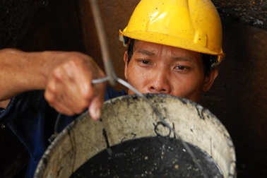 “Căm phẫn và xót xa cho người lao động”