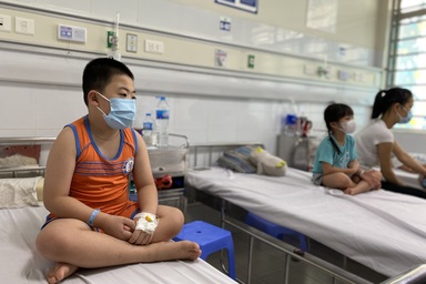 Gia tăng số ca mắc sốt xuất huyết, Bộ Y tế cảnh báo nguy cơ dịch chồng dịch