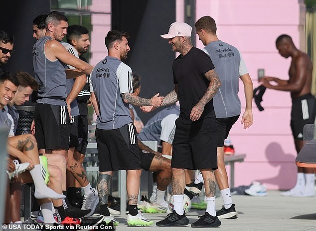 David Beckham luôn đến đội bóng từ sớm để chào buổi sáng Lionel Messi - 1