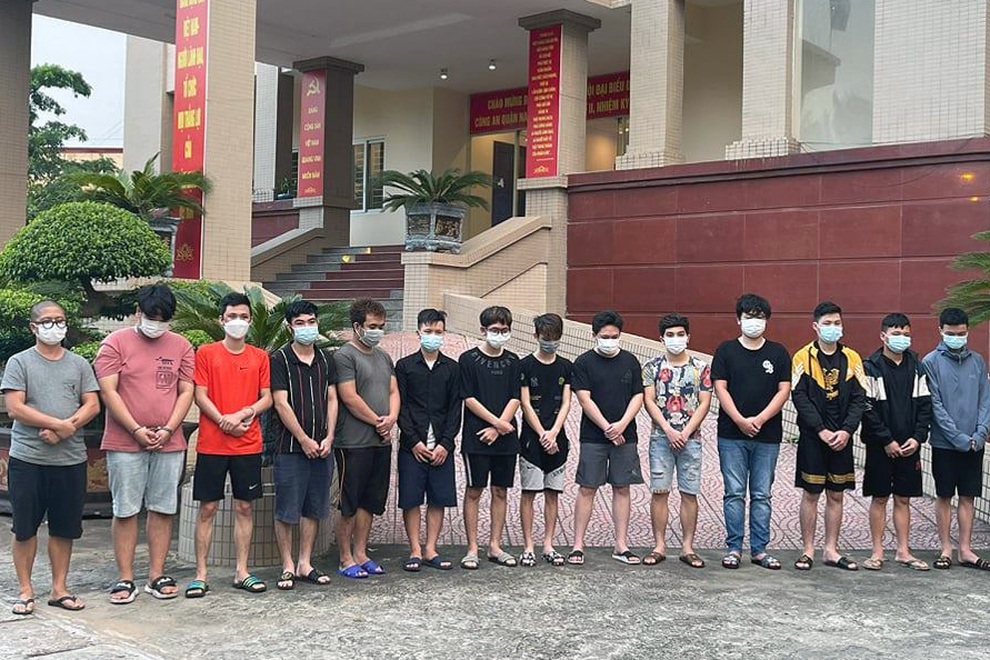 Chân dung ông trùm đường dây cờ bạc ở Hà Nội mê siêu xe - 2 Chân dung ông trùm đường dây cờ bạc ở Hà Nội mê siêu xe - 2