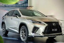 Showroom tư nhân bán Lexus RX 300 kênh giá gần 400 triệu đồng
