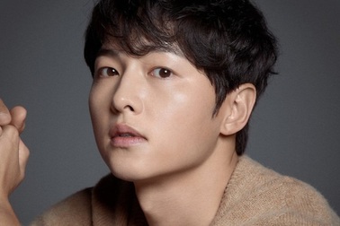 Dự án phim tiền tỷ của Song Joong Ki không thể ra rạp