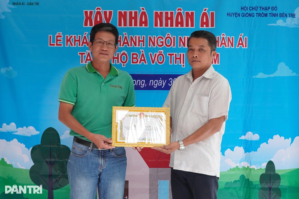 Khởi công và khánh thành 2 nhà Nhân ái ở Bến Tre, Trà Vinh - 4 Khởi công và khánh thành 2 nhà Nhân ái ở Bến Tre, Trà Vinh - 4