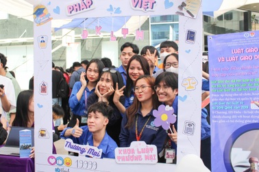 Trường ĐH Luật TPHCM hủy bỏ mức tăng học phí lên đến 765 triệu đồng