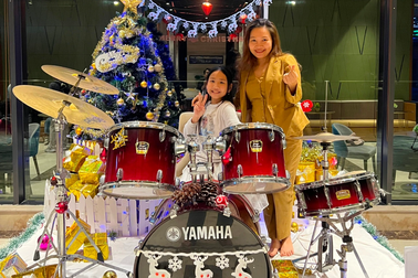 Nữ giám đốc 3 con trẻ đẹp ở tuổi 43 nhờ yoga