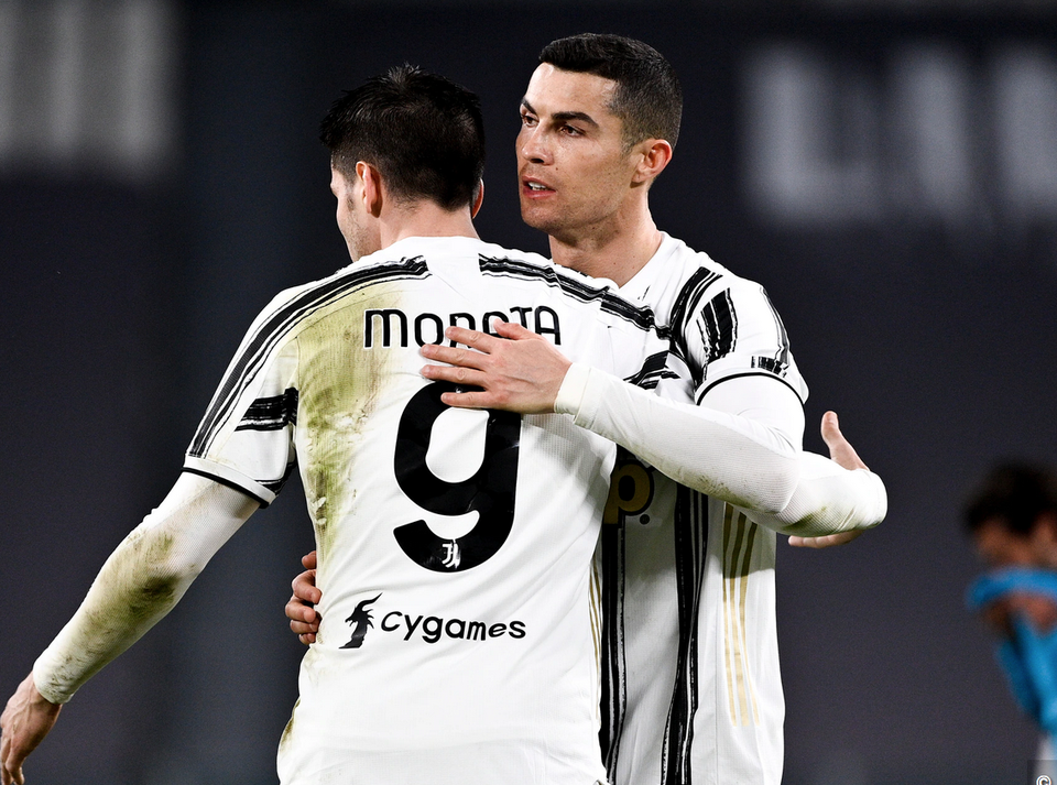 C.Ronaldo lập công, Juventus bám đuổi Inter và AC Milan - 4 C.Ronaldo lập công, Juventus bám đuổi Inter và AC Milan - 4