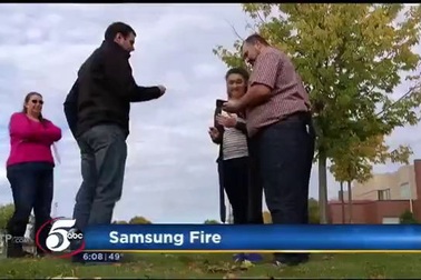 Galaxy Note7 bốc cháy trên tay bé gái 13 tuổi