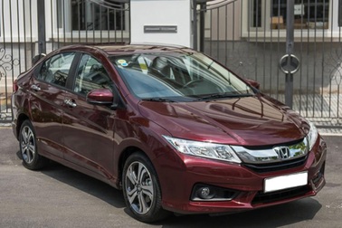 Hơn 300 triệu, mua Honda City xe cũ hay chọn VinFast VF 3 mới?