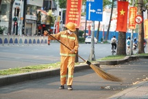TPHCM: Buồn vui tâm sự công nhân vệ sinh trong Ngày Quốc tế Lao động 1/5