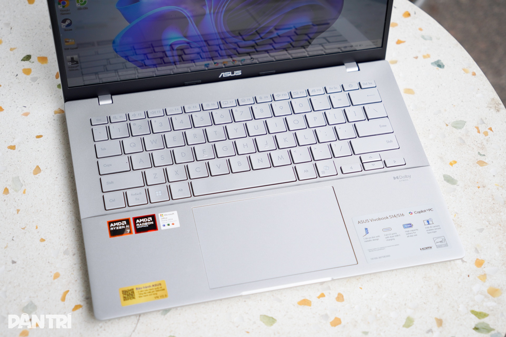 Đánh giá Asus Vivobook S14: Hiệu năng mạnh, pin tốt, màn hình cần cải thiện - 10