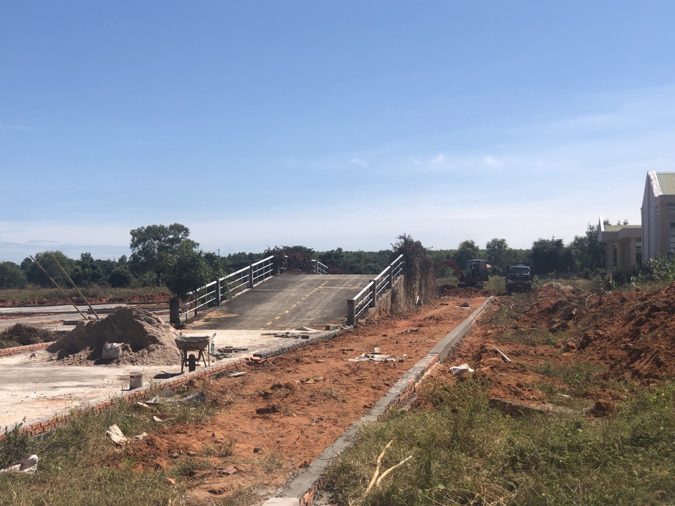 Vì sao trường nghề 60 tỷ đồng bị bỏ hoang suốt 2 năm? - 4 Vì sao trường nghề 60 tỷ đồng bị bỏ hoang suốt 2 năm? - 4