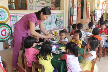 Nghệ An: Cấp bổ sung hơn 6 tỉ đồng hỗ trợ cô nuôi mầm non công lập vùng khó