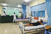 Hàng loạt du khách ngộ độc thực phẩm khi đi du lịch ở Đà Nẵng