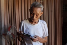 Cụ ông 100 tuổi hồi tưởng ngày nhân dân Hà Tĩnh giành chính quyền