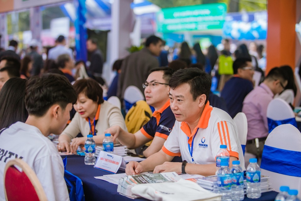 Phụ huynh đồng hành chọn trường cùng con - 2 Phụ huynh đồng hành chọn trường cùng con - 2