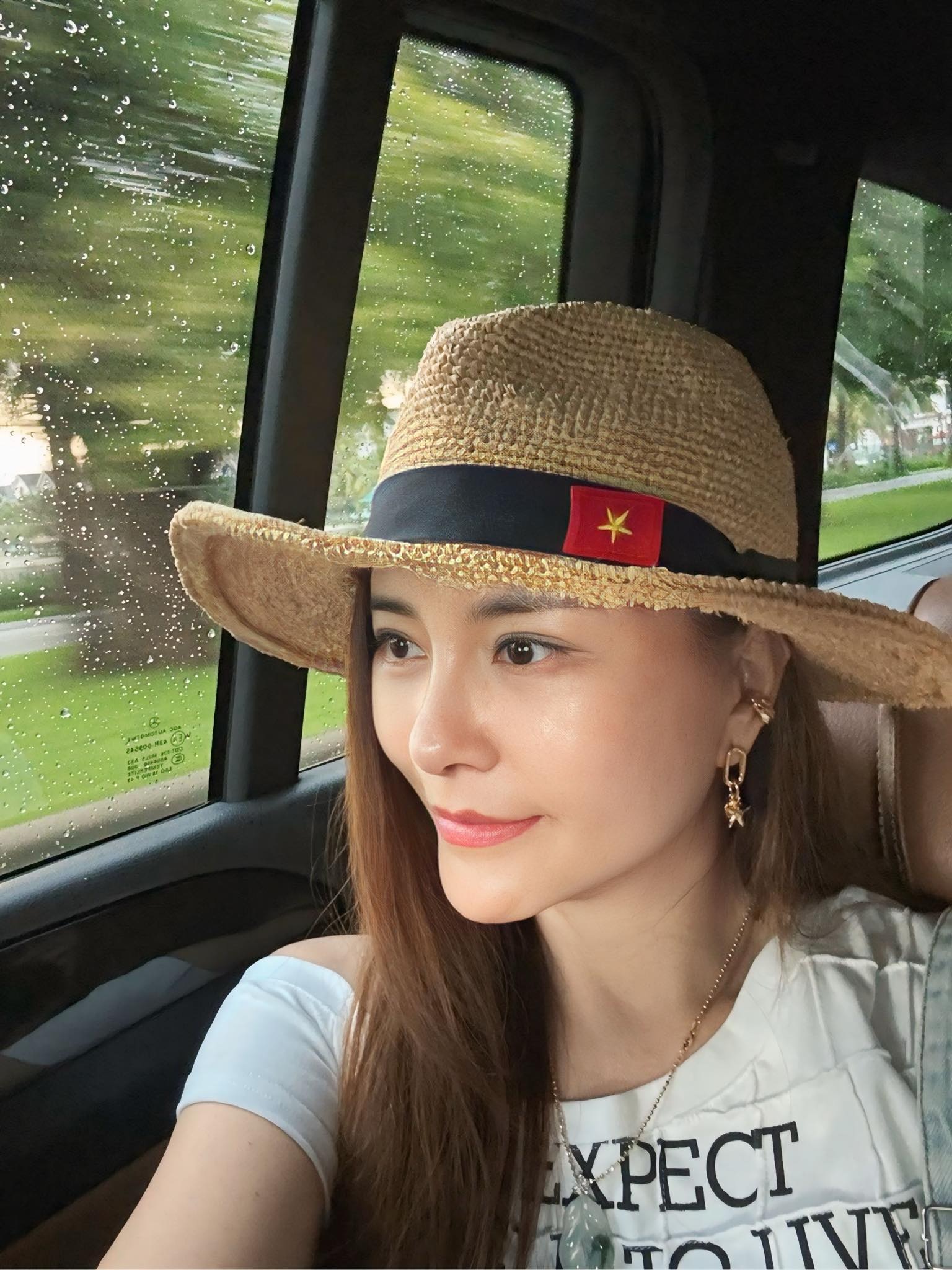 NSƯT Kim Oanh chi hơn 1 tỷ đồng phẫu thuật thẩm mỹ: Không ngờ hot thế” - 2
