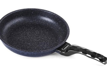 Chất trong chảo rán chống dính có thể khiến “cậu nhỏ” bé lại