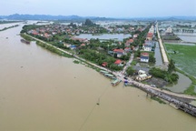 Ninh Bình lên phương án hộ đê toàn tuyến trước giờ bão Wipha đổ bộ