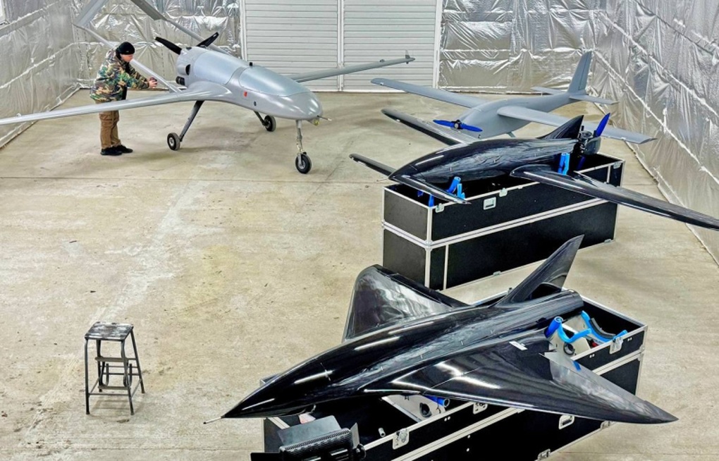 Tổng thống Zelensky tuyên bố Ukraine tự chủ 60% vũ khí - 1 Tổng thống Zelensky tuyên bố Ukraine tự chủ 60% vũ khí - 1