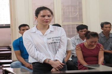 Kiều nữ lừa chạy trường, chạy việc vào ngành công an chiếm đoạt hàng tỷ đồng